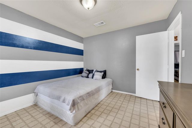 10415 Leawood Boulevard, Houston, TX 77099