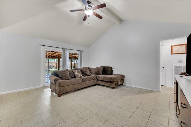 10415 Leawood Boulevard, Houston, TX 77099