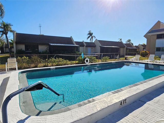 499 ALBEE FARM ROAD V11, Venice, FL 34285