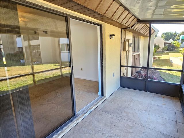 499 ALBEE FARM ROAD V11, Venice, FL 34285