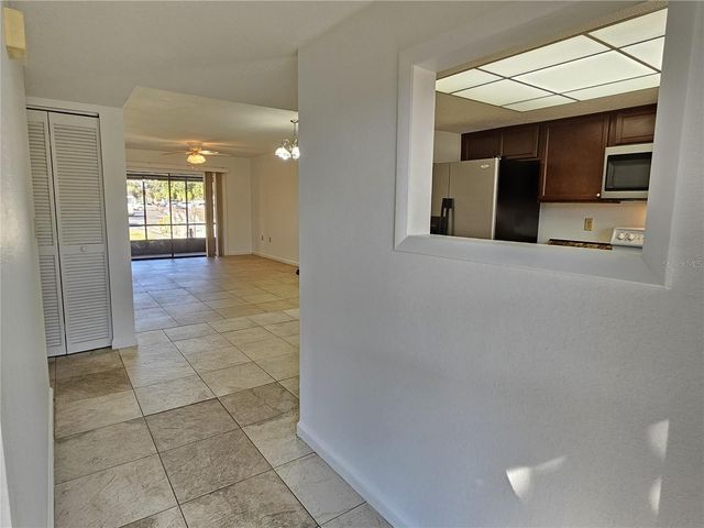 499 ALBEE FARM ROAD V11, Venice, FL 34285