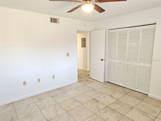 499 ALBEE FARM ROAD V11, Venice, FL 34285