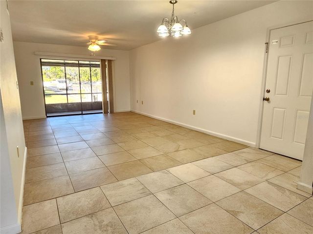 499 ALBEE FARM ROAD V11, Venice, FL 34285