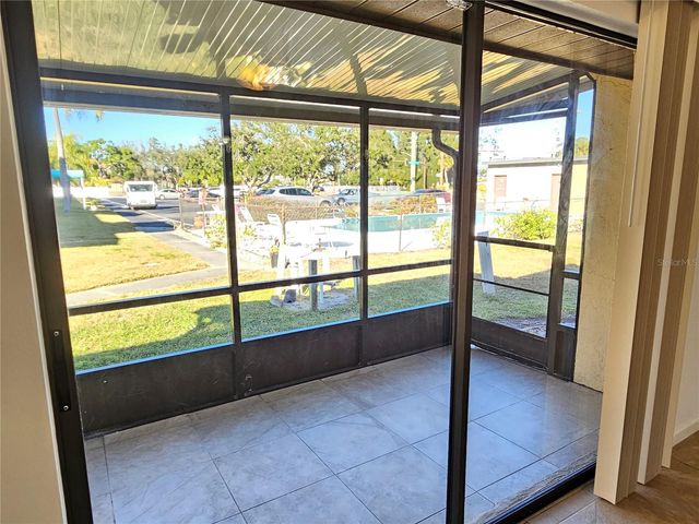 499 ALBEE FARM ROAD V11, Venice, FL 34285