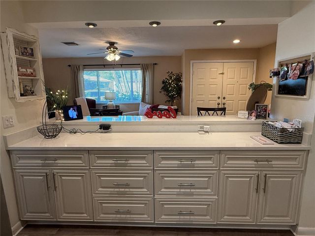 12054 101ST AVENUE, Seminole, FL 33772