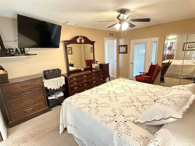 12054 101ST AVENUE, Seminole, FL 33772