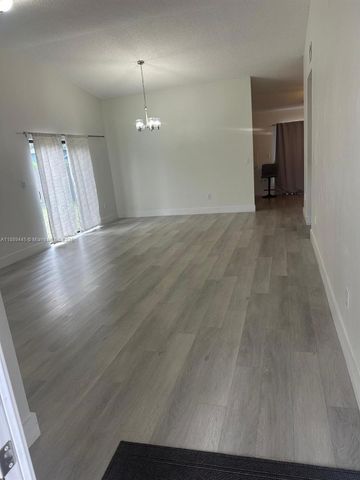 9630 SW 152nd Ave 34, Miami, FL 33196