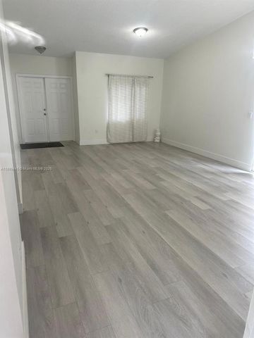 9630 SW 152nd Ave 34, Miami, FL 33196