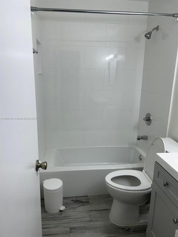 9630 SW 152nd Ave 34, Miami, FL 33196