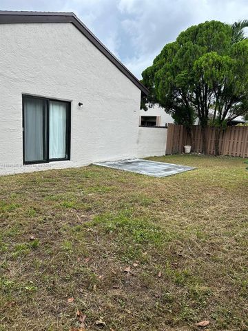 9630 SW 152nd Ave 34, Miami, FL 33196