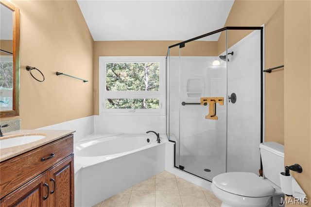 3499 Brookwood Circle, St Charles, MO 63301