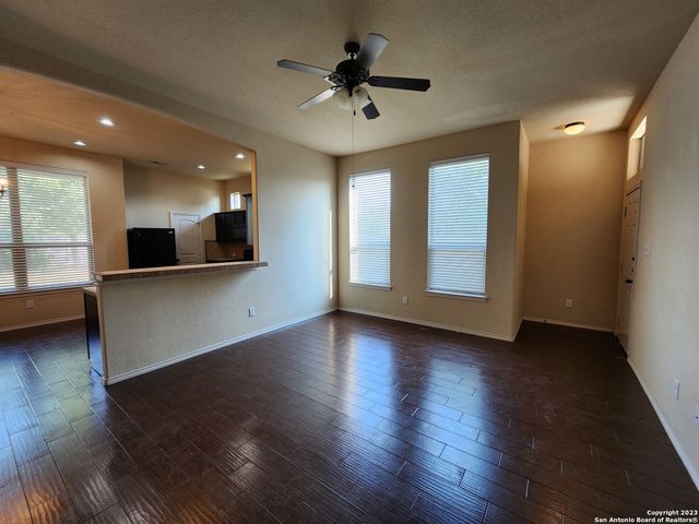 501 CREEKSIDE CIR, New Braunfels, TX 78130
