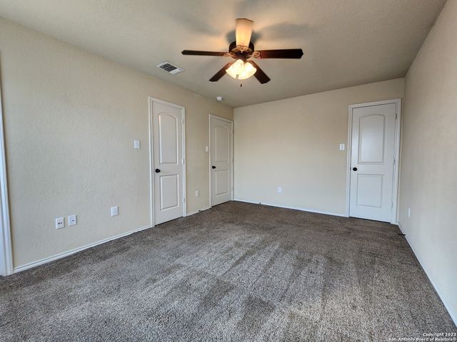 501 CREEKSIDE CIR, New Braunfels, TX 78130