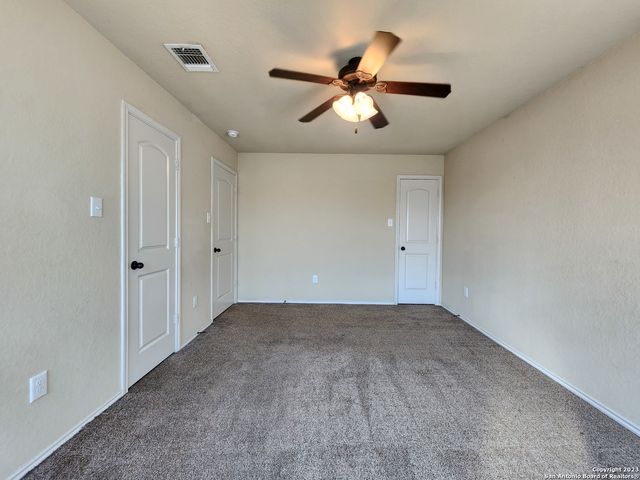 501 CREEKSIDE CIR, New Braunfels, TX 78130