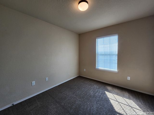 501 CREEKSIDE CIR, New Braunfels, TX 78130