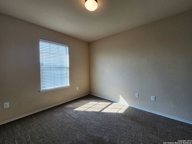 501 CREEKSIDE CIR, New Braunfels, TX 78130