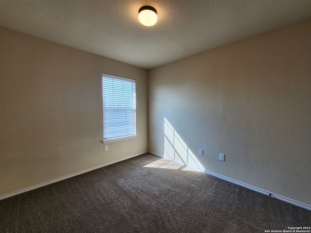501 CREEKSIDE CIR, New Braunfels, TX 78130