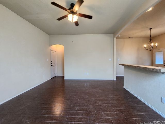 501 CREEKSIDE CIR, New Braunfels, TX 78130