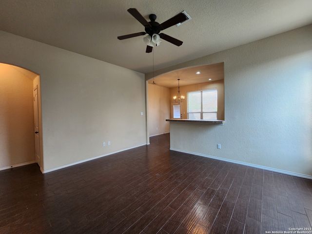 501 CREEKSIDE CIR, New Braunfels, TX 78130