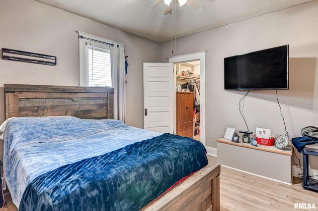 1114 W ADAMS Street, Taylorville, IL 62568