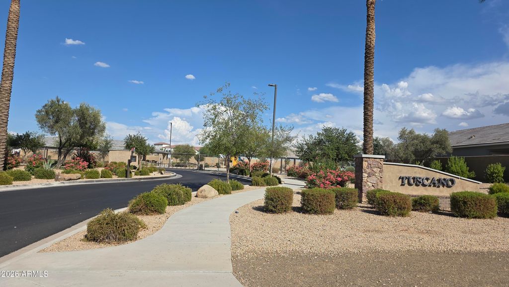3122 S 77th Drive, Phoenix, AZ 85043 — photo 2
