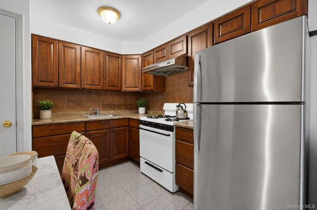 10005 37th Avenue 1B, Corona, NY 11368