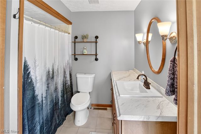 2191 Babcock Road, Hinckley, OH 44233