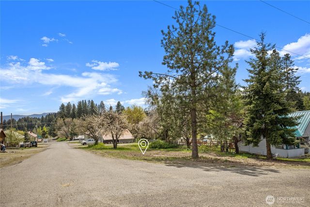 4 XX W Alaska Avenue, Roslyn, WA 98941