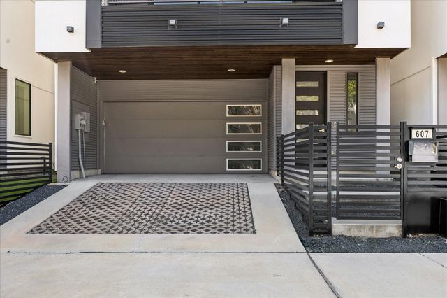 607 Memorial Heights Drive, Houston, TX 77007