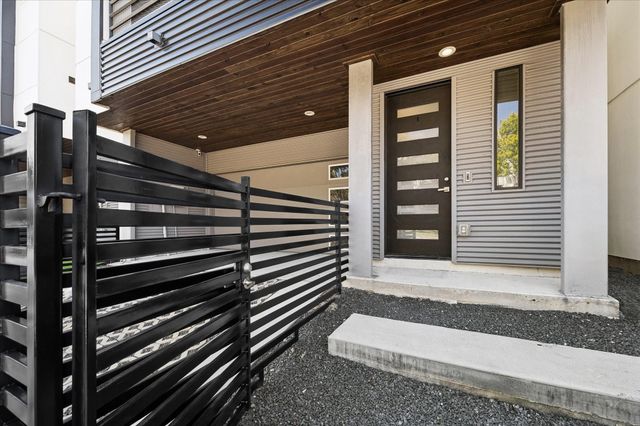 607 Memorial Heights Drive, Houston, TX 77007
