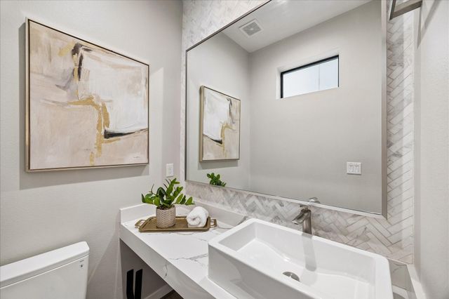 607 Memorial Heights Drive, Houston, TX 77007