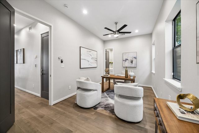 607 Memorial Heights Drive, Houston, TX 77007