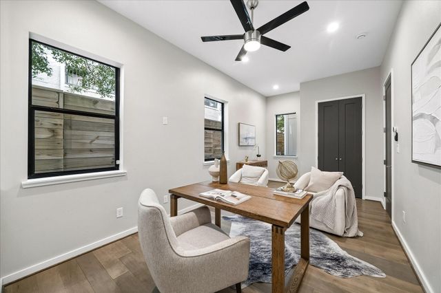 607 Memorial Heights Drive, Houston, TX 77007