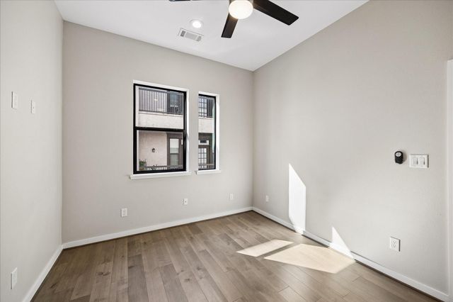 607 Memorial Heights Drive, Houston, TX 77007