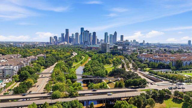 607 Memorial Heights Drive, Houston, TX 77007