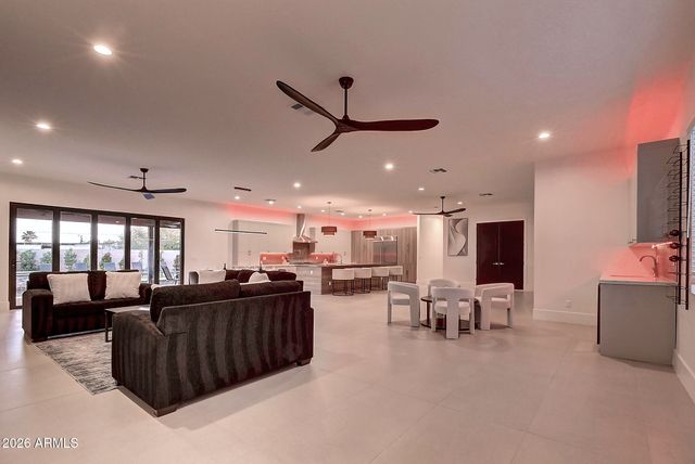 6401 E LARKSPUR Drive, Scottsdale, AZ 85254