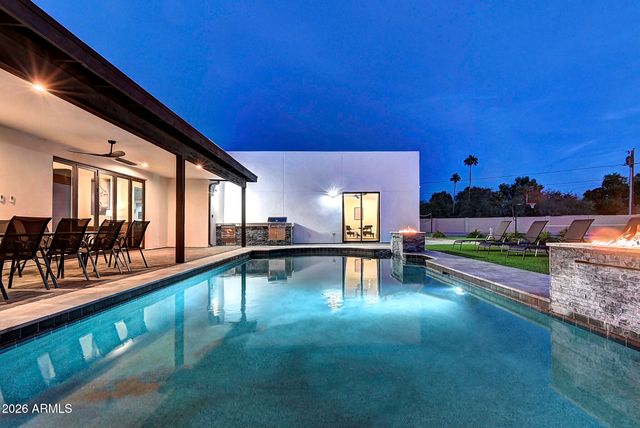 6401 E LARKSPUR Drive, Scottsdale, AZ 85254