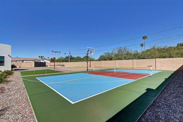6401 E LARKSPUR Drive, Scottsdale, AZ 85254