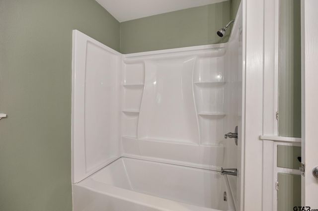 291 E Main, Van, TX 75790