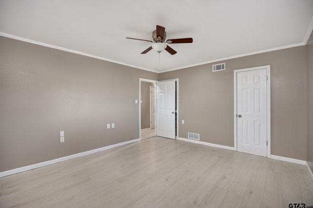 291 E Main, Van, TX 75790