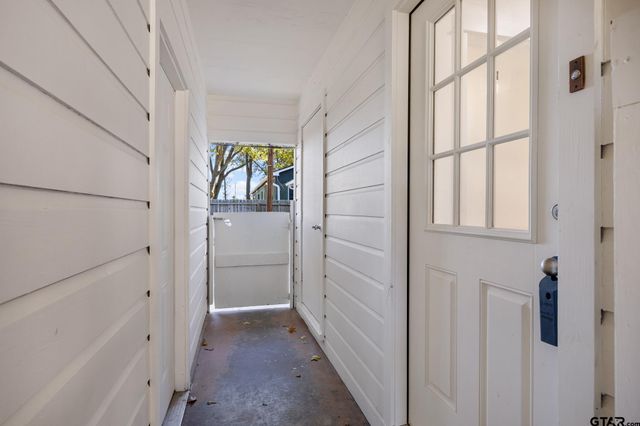 291 E Main, Van, TX 75790