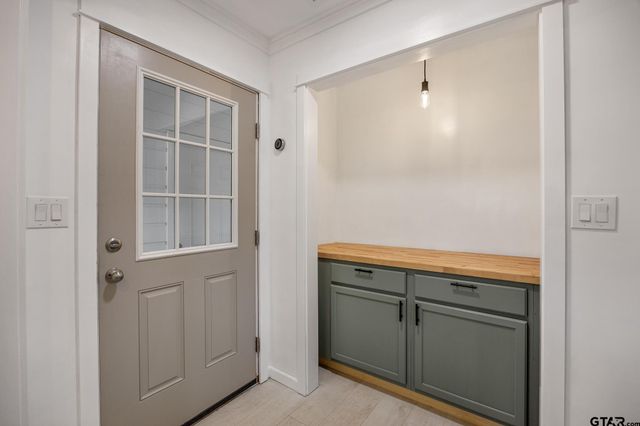 291 E Main, Van, TX 75790