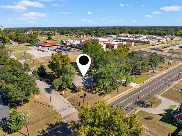 291 E Main, Van, TX 75790