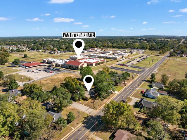 291 E Main, Van, TX 75790