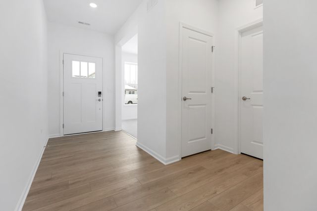 12245 Barcroft Circle, Huntley, IL 60142