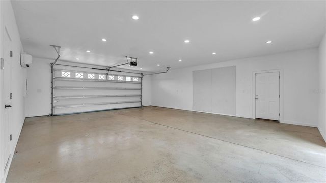 614 MOUNTAIN LAKE PLACE, Lakeland, FL 33813