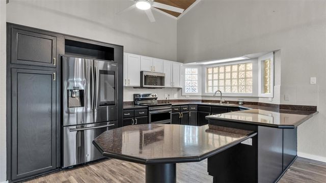 614 MOUNTAIN LAKE PLACE, Lakeland, FL 33813