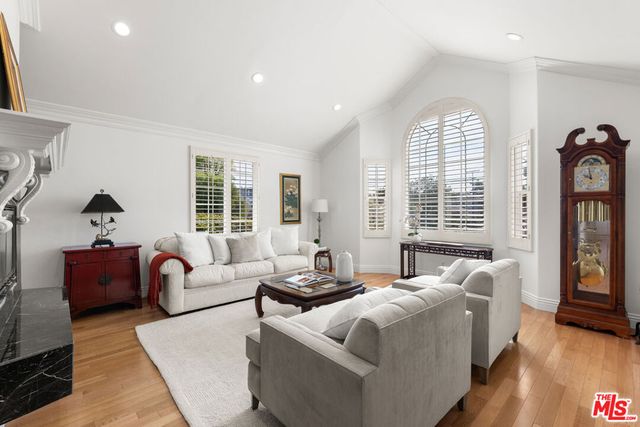 6441 W 84th Place, Los Angeles, CA 90045