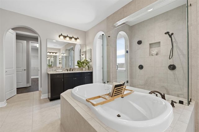 7292 BAY LAUREL COURT, Wesley Chapel, FL 33545