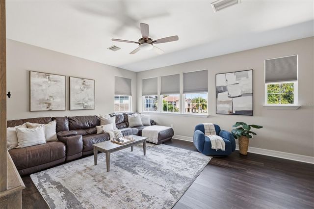 7292 BAY LAUREL COURT, Wesley Chapel, FL 33545